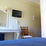 Karthea Hotel 2*