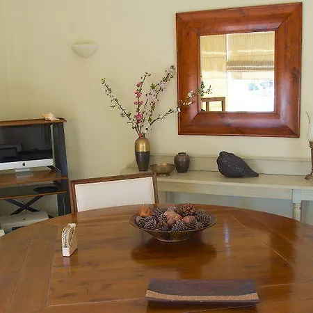 Hotel Karthea 2*
