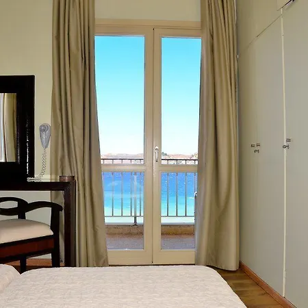 Karthea Hotel 2*
