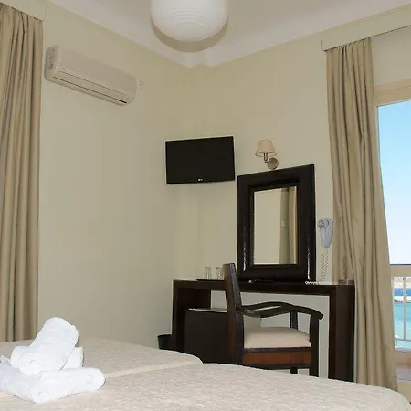 Hotel Karthea 2*